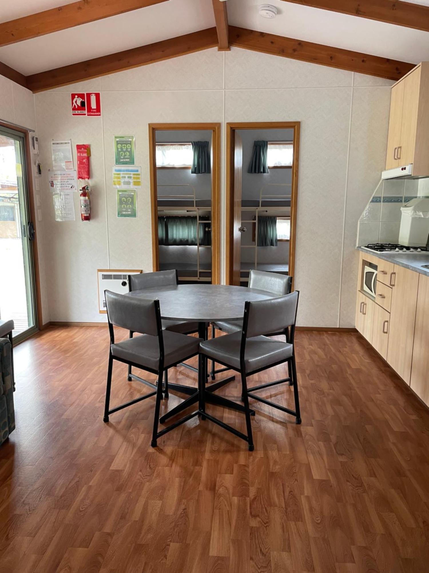 Strathmerton Murray River Hideaway Holiday Park المظهر الخارجي الصورة