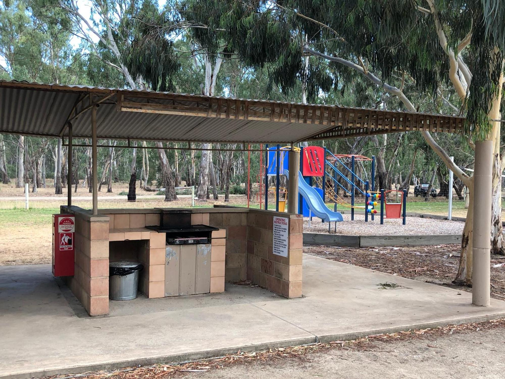 Strathmerton Murray River Hideaway Holiday Park المظهر الخارجي الصورة